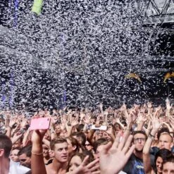 MagicFX Handmatige Confetti 80cm Wit&zilver
